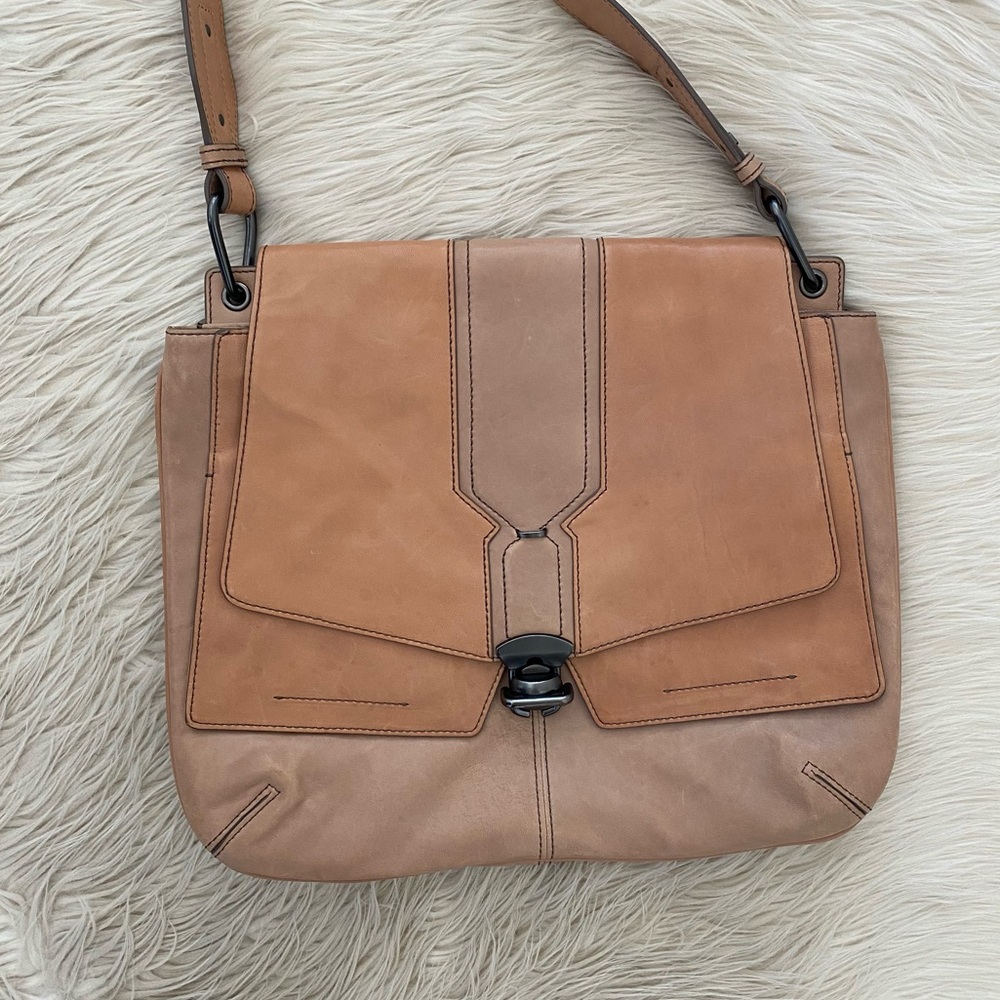 Kooba Tan Two Tone Leather Crossbody Saddle Bag Messenger Tote Large Purse - Picture 3 of 16
